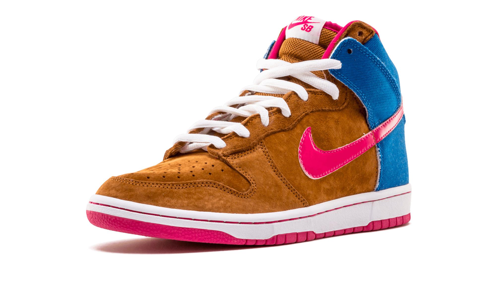 brown and pink nike sb