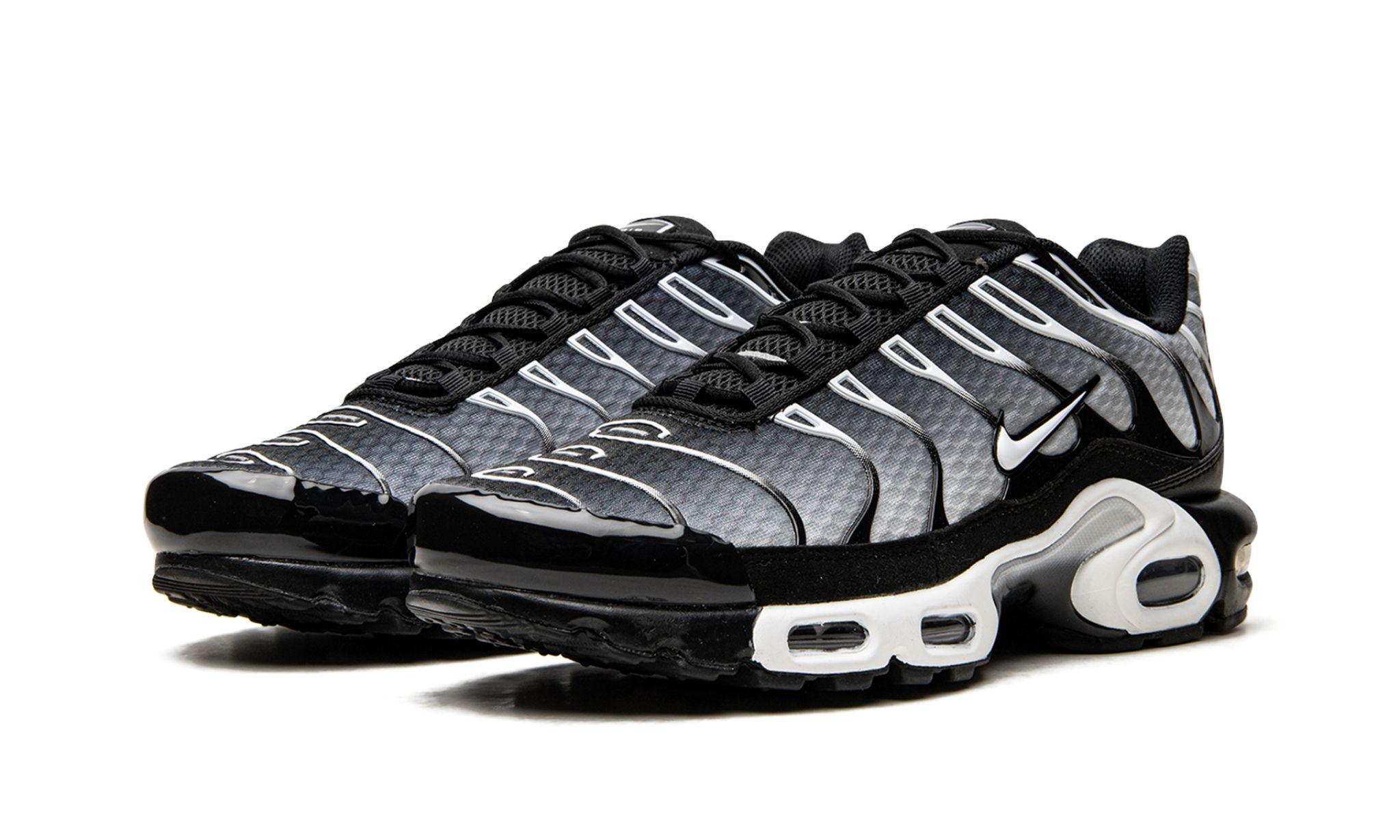 silver and black tns