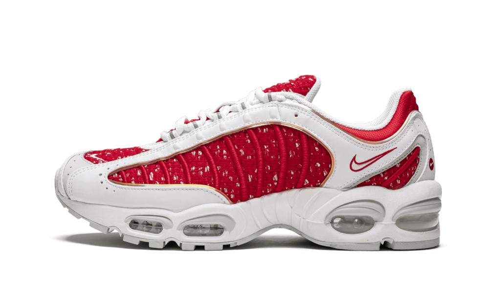 air max tailwind supreme