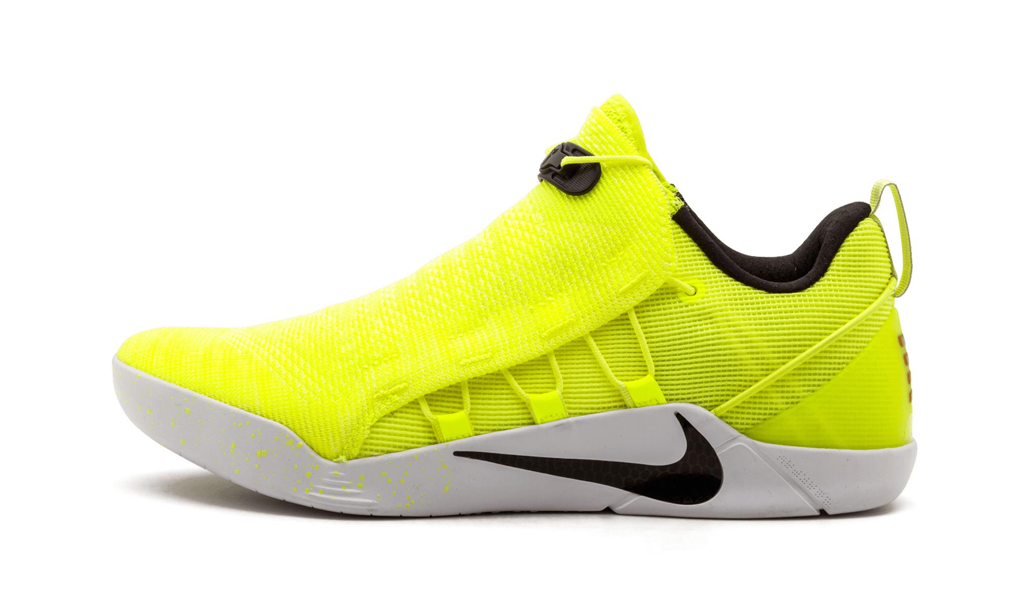 kobe yellow shoes