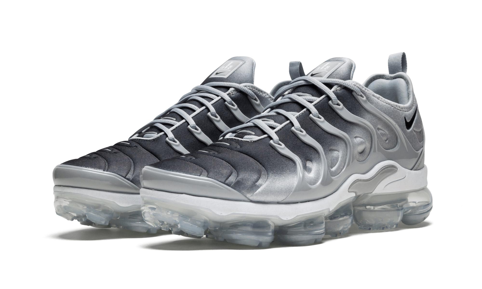 nike air vapormax plus women's grey