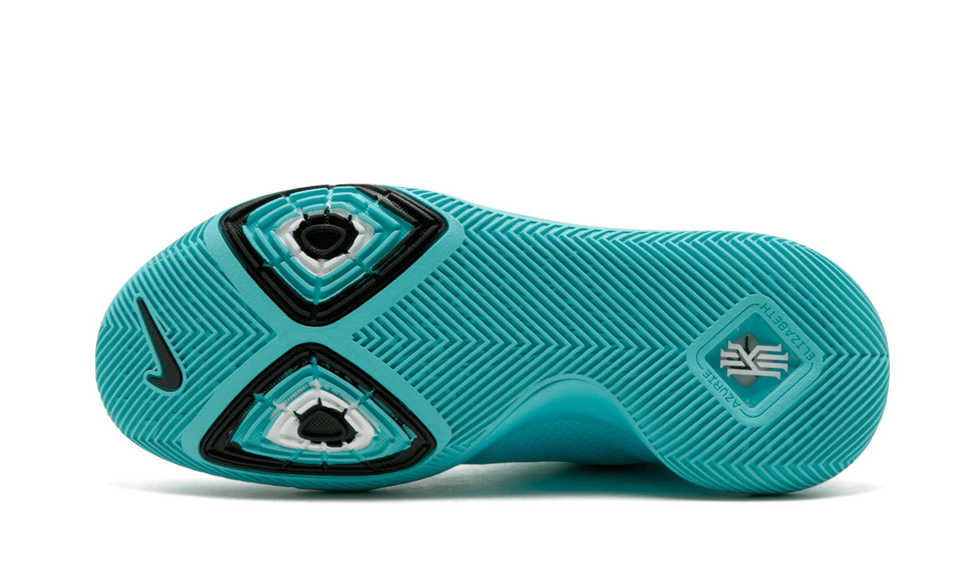 nike kyrie 3 blue