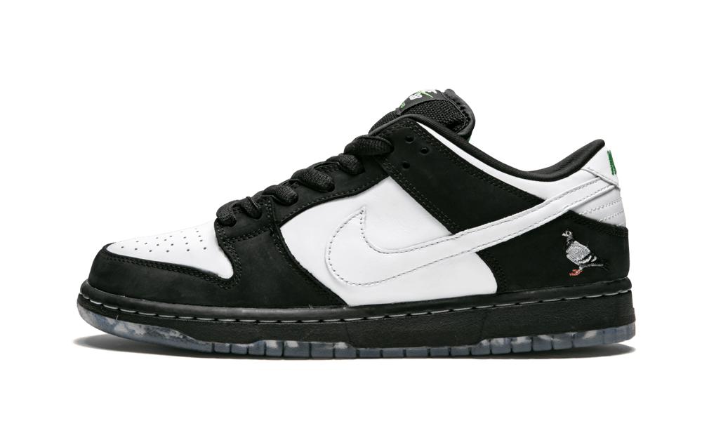 Nike Sb Dunk Low Pro Og Qs 'panda Pigeon' Shoes in Black for Men | Lyst