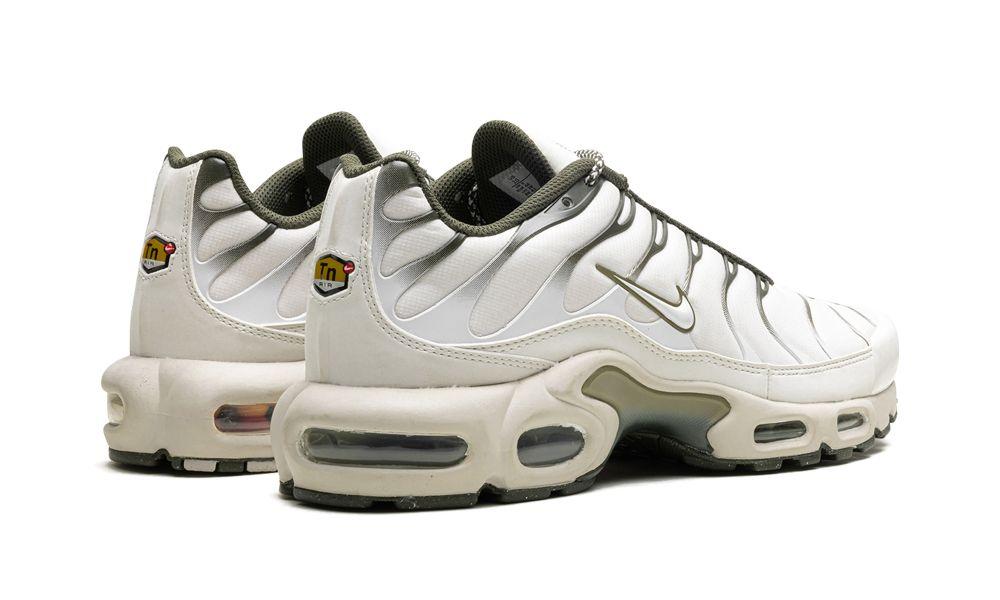 air max plus neutral olive