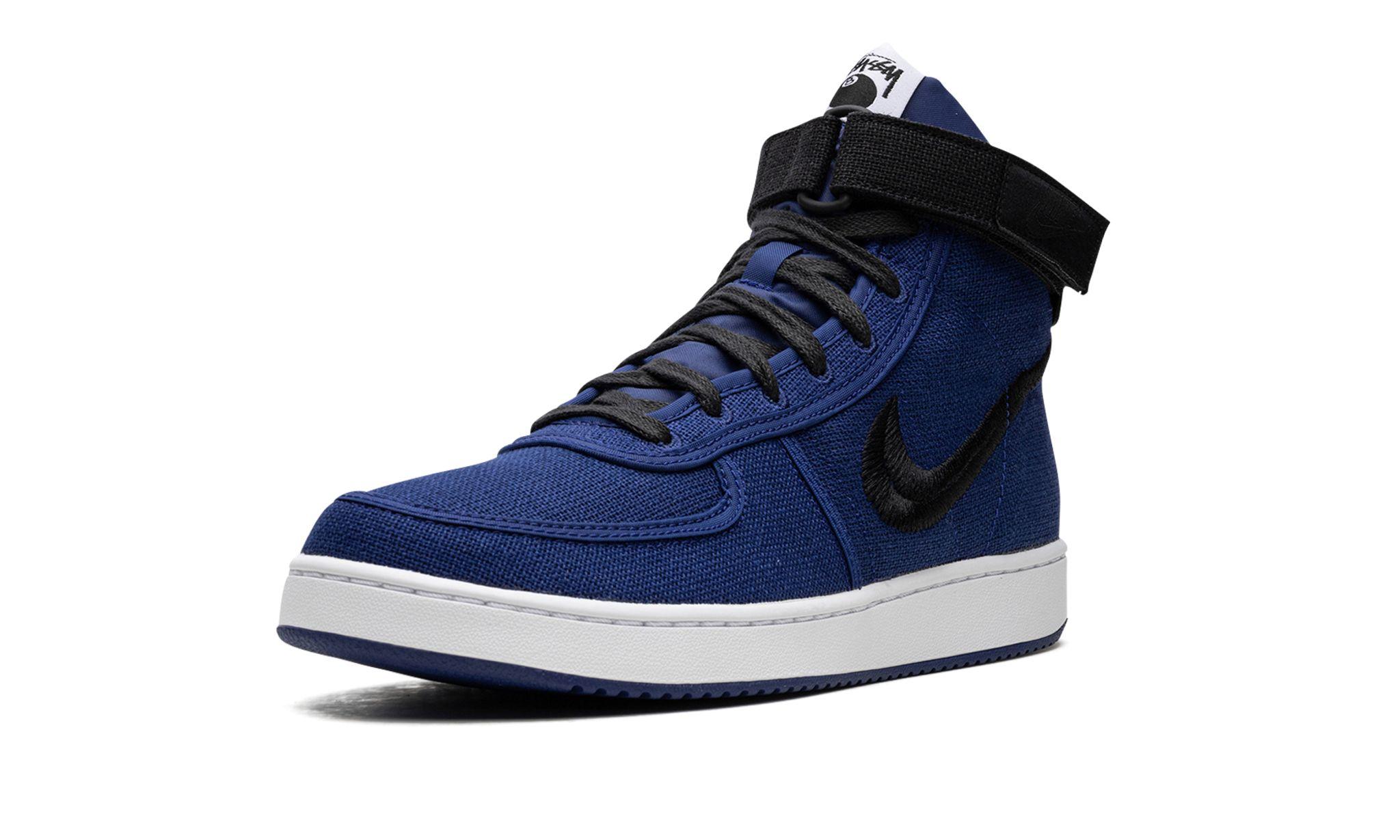 Royal blue shoes clearance nike