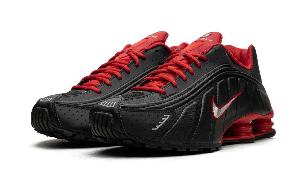 Black and red nike shox r4 hotsell