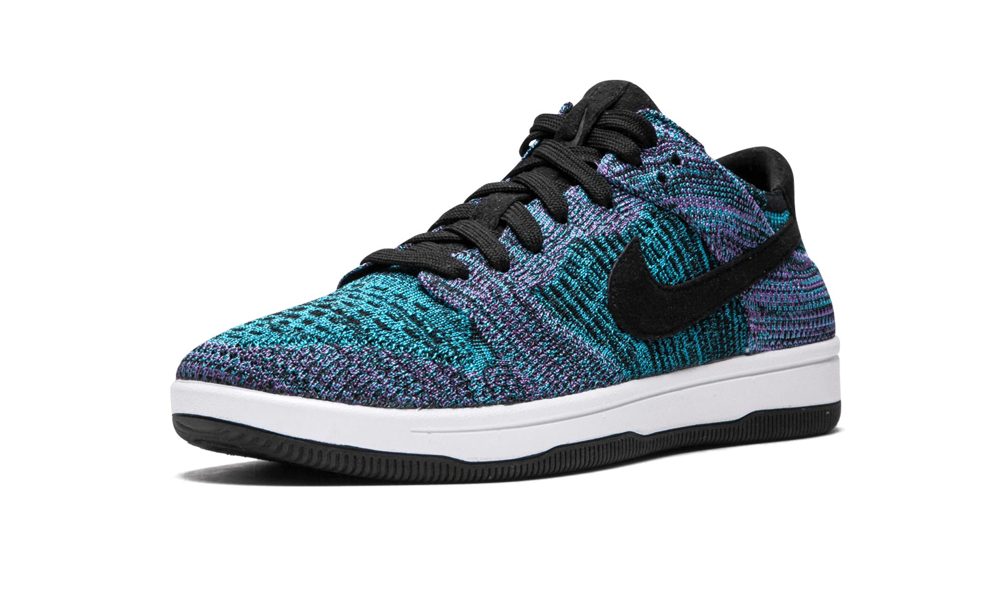 nike dunk flyknit