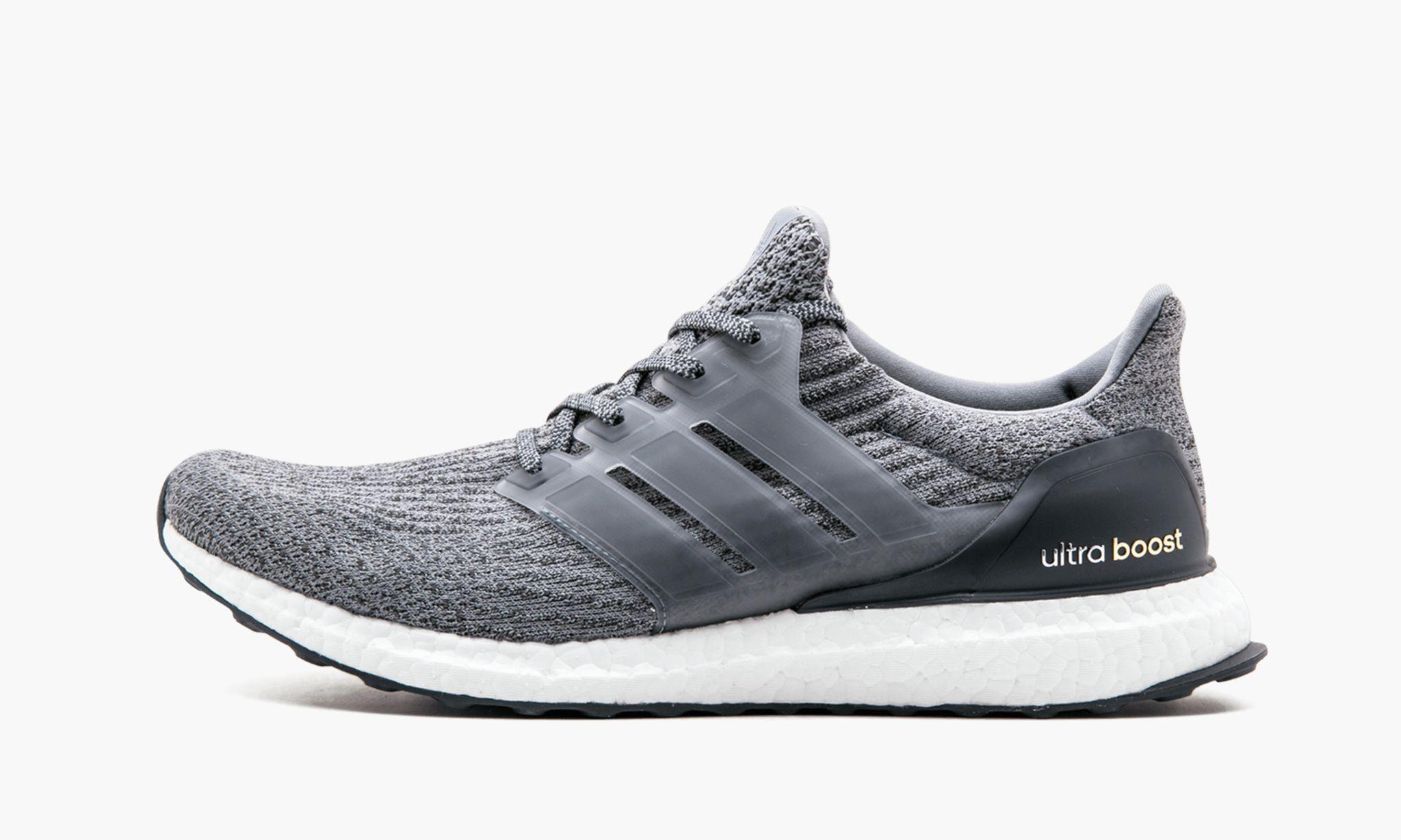 adidas gazelle silver green womens Adidas Ultraboost 22 Running Shoes