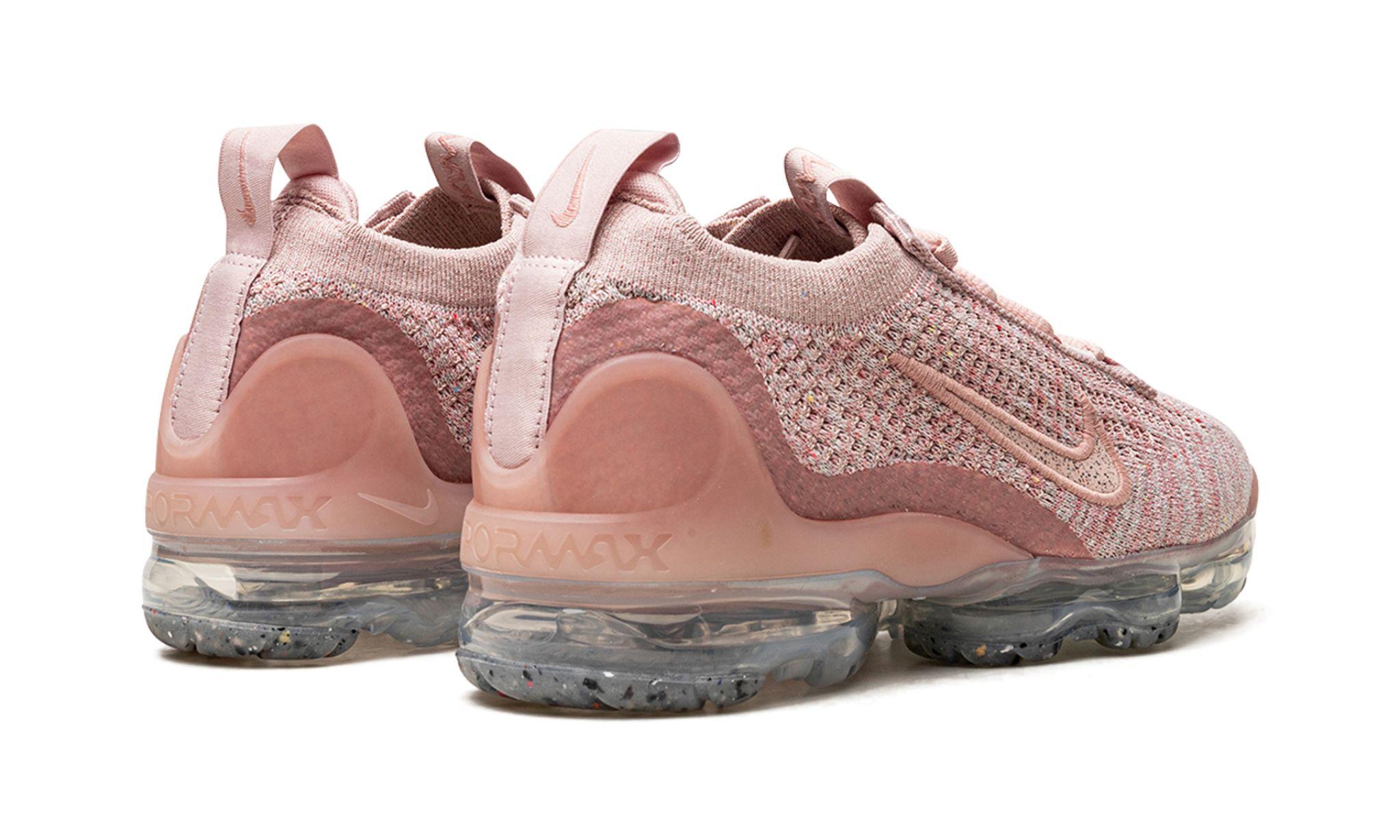 Nike vapormax womens white and pink sales