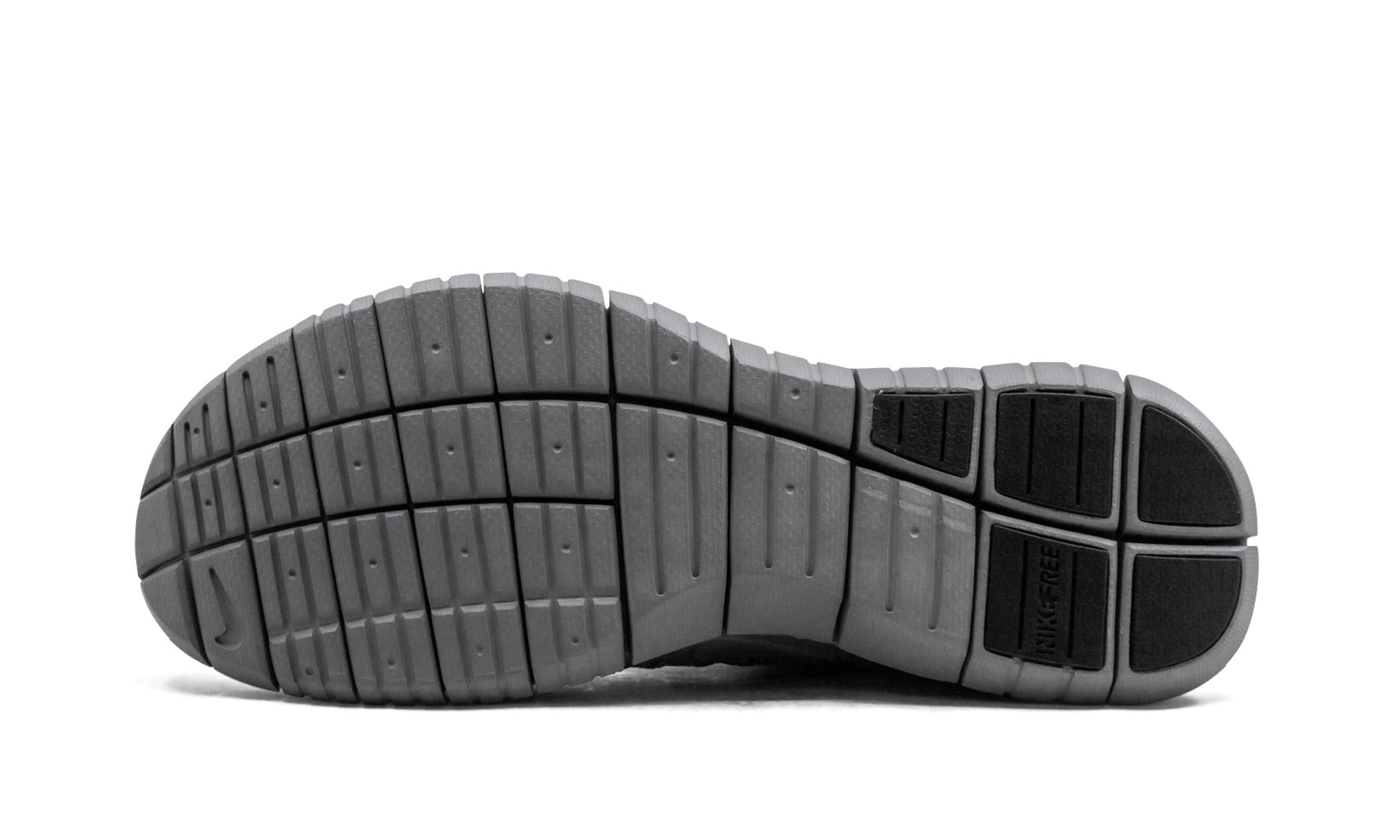 nike flyknit chukka 9.5