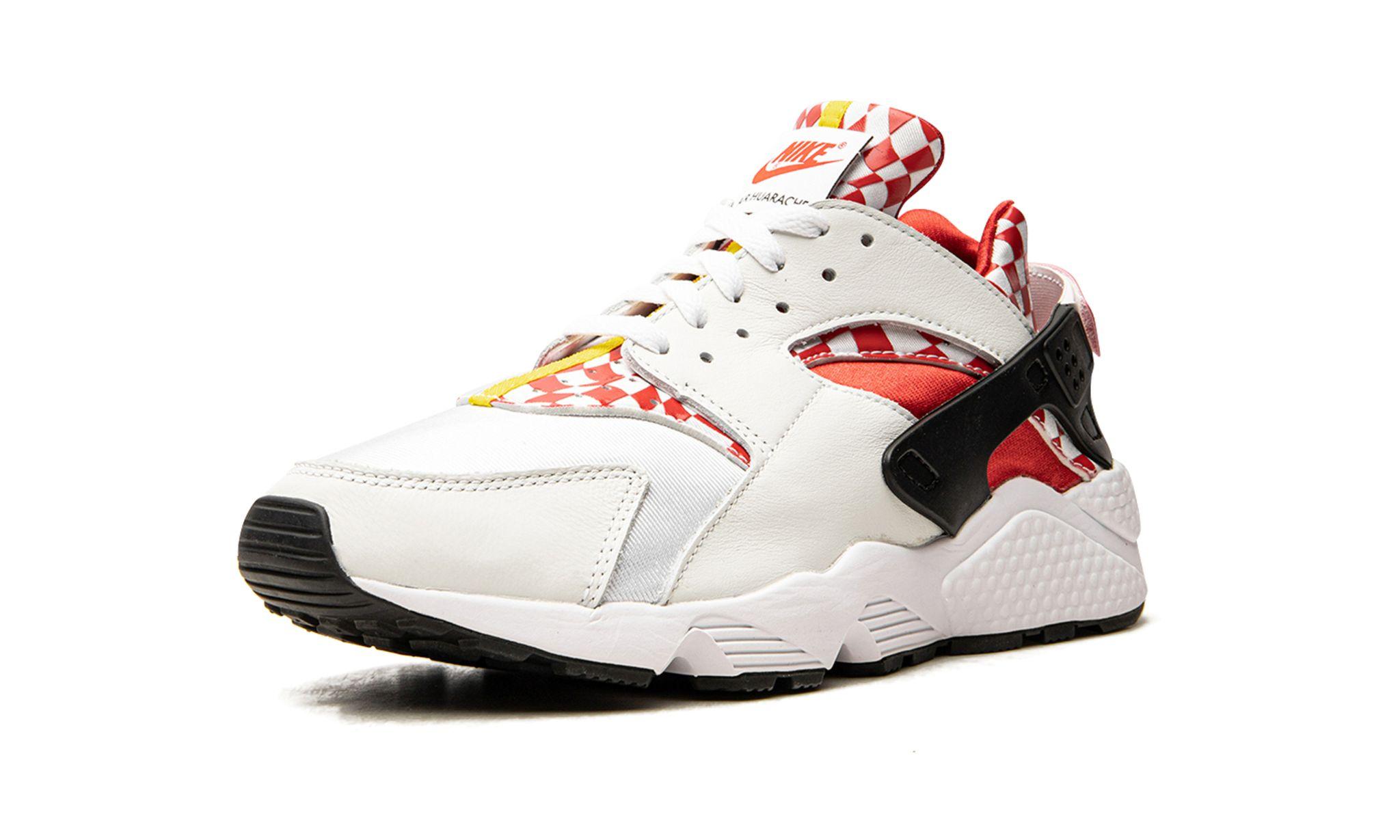 Nike Air Huarache Prm Qs "liverpool" Shoes in Black | Lyst UK