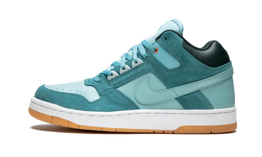 nike delta force supreme