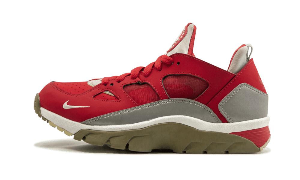 Nike Air Trainer Huarache Low Shoes in University/White (Red) for