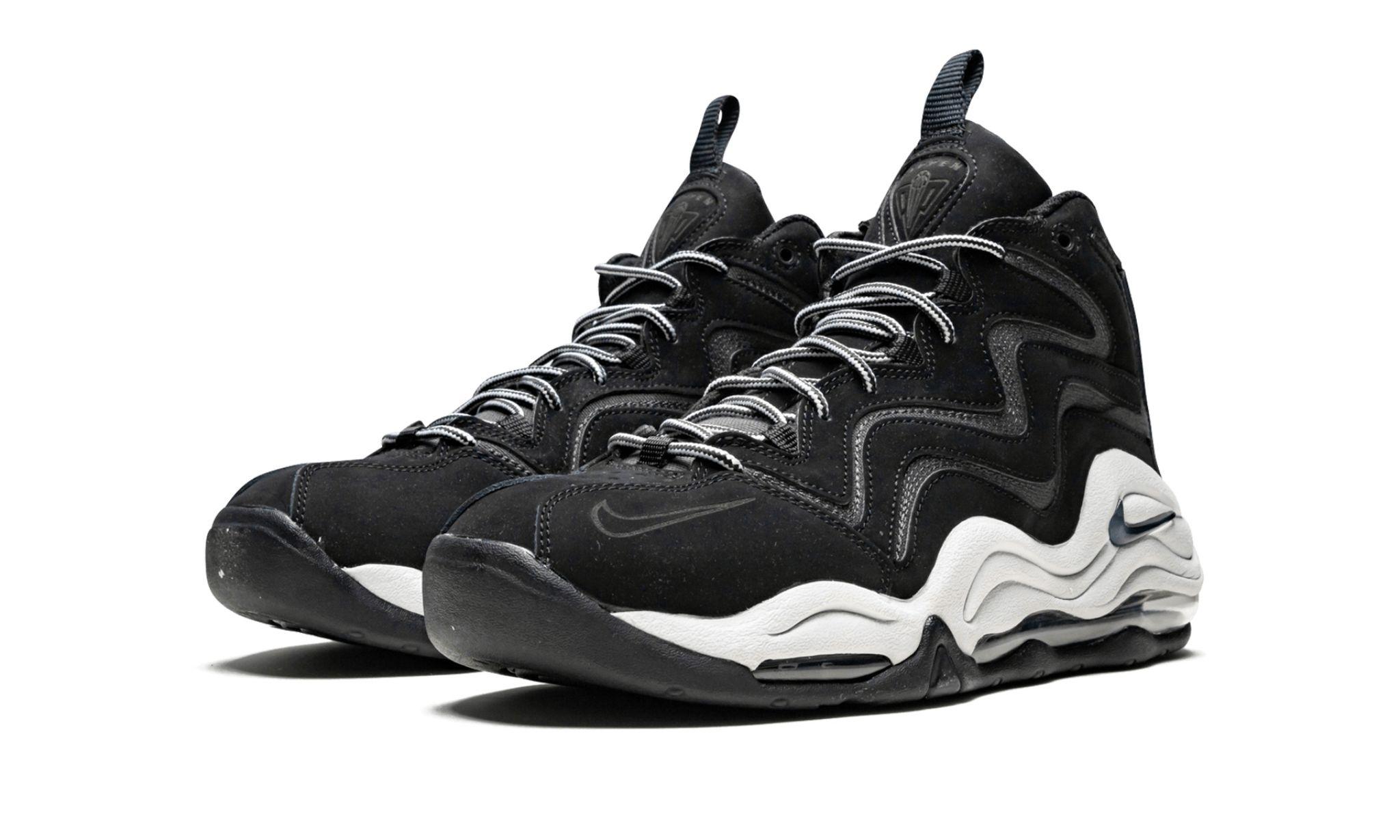 Nike Air Pippen Shoes in Black for Men | Lyst UK
