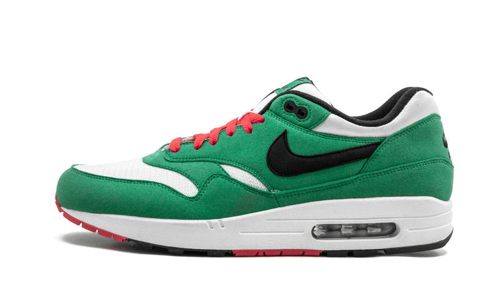 nike kelly green shoes