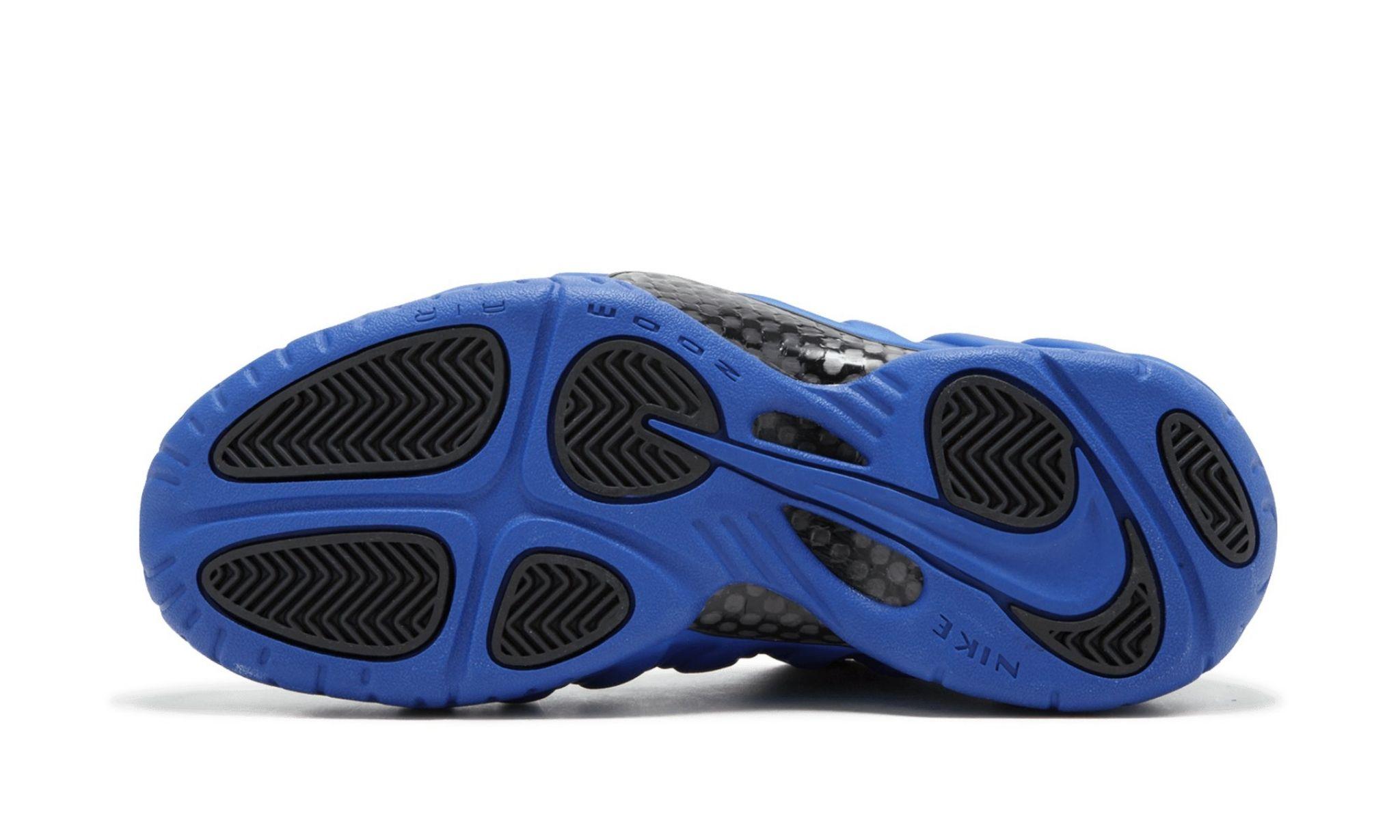 nike foamposite hyper cobalt