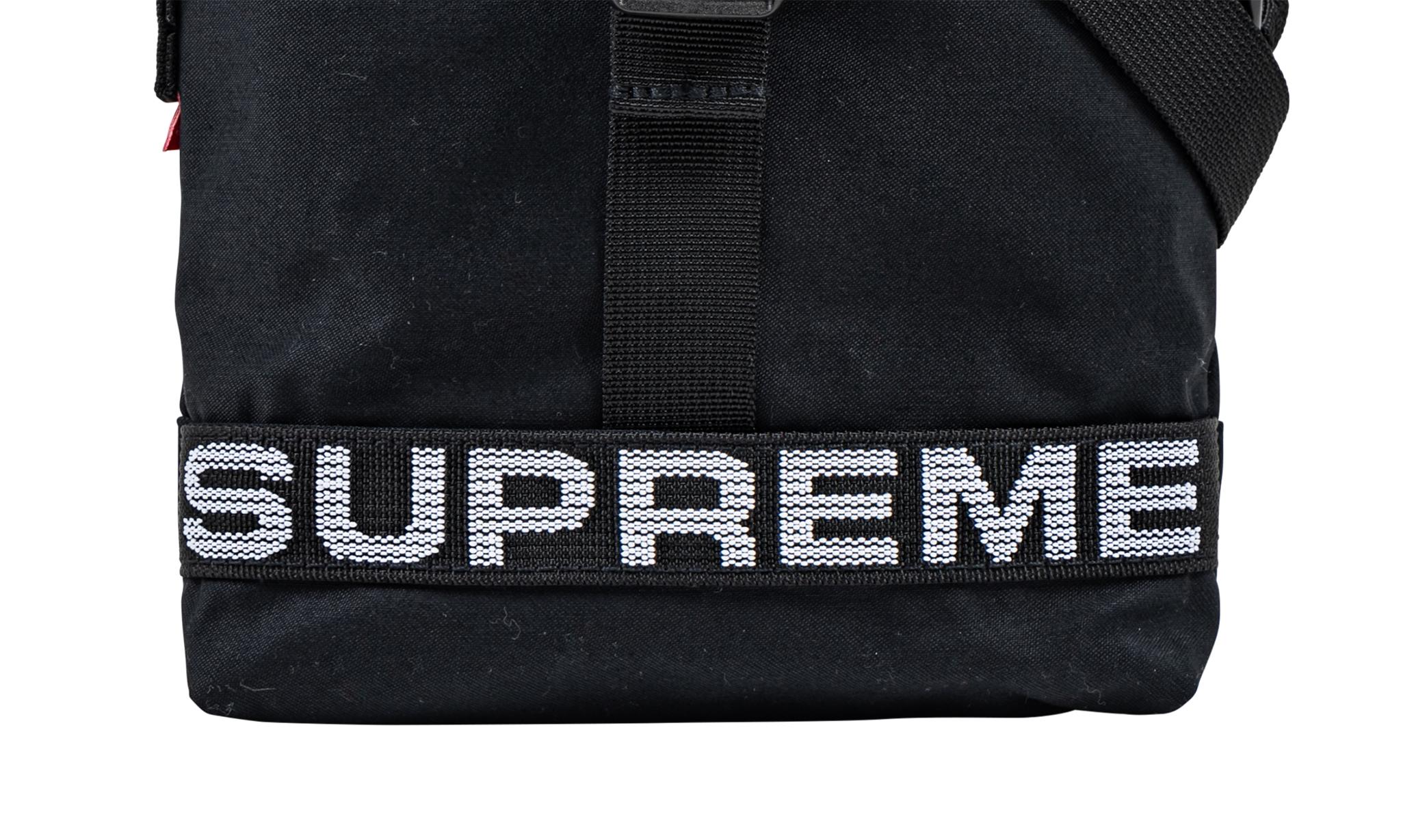 最も オンライン完売 Supreme Field Messenger Bag hirota.com.br