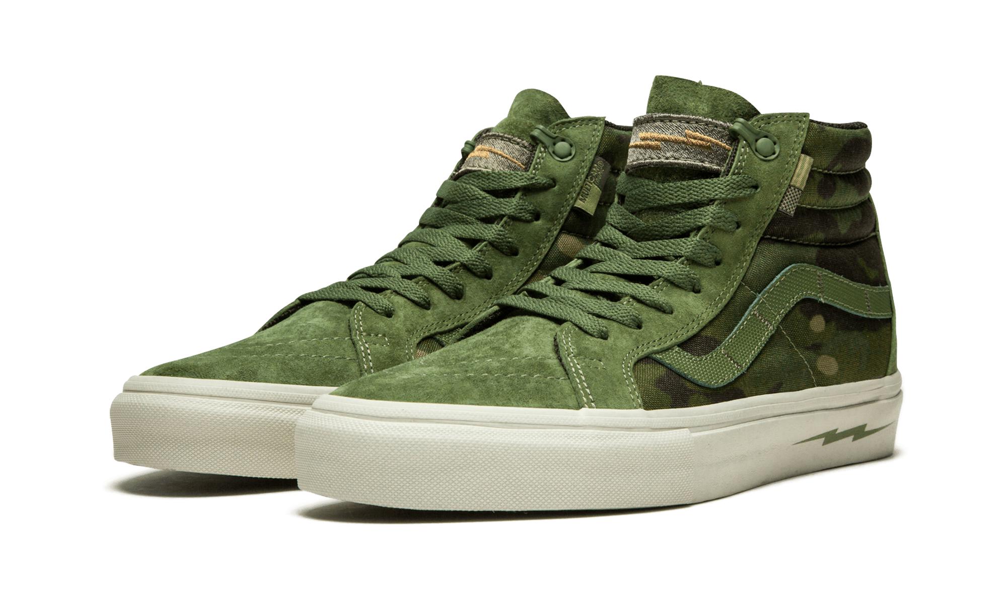 old school black vans