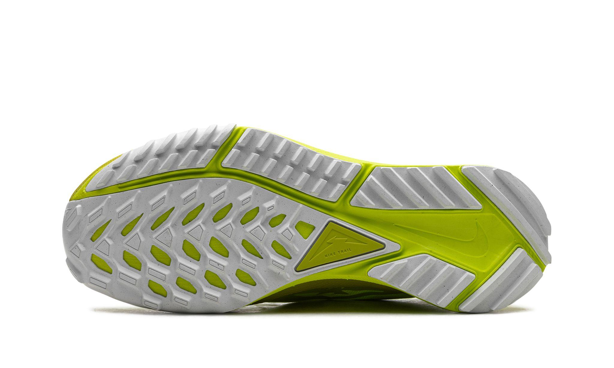 volt color nike shoes