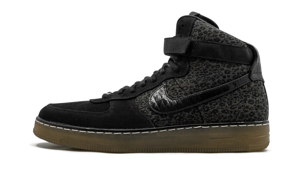 black air forces size 9