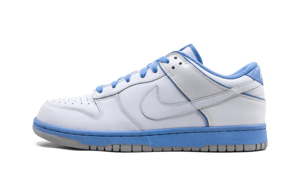 nike dunk low light blue