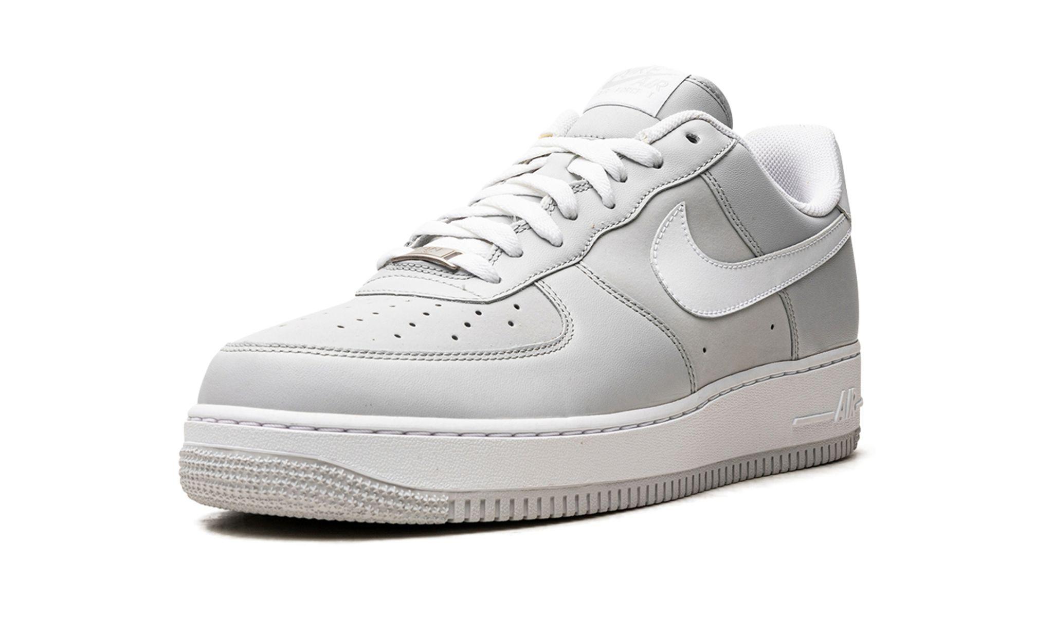 Nike Air Force 1 Low '07 Shoes in Grey for Men | Lyst UK