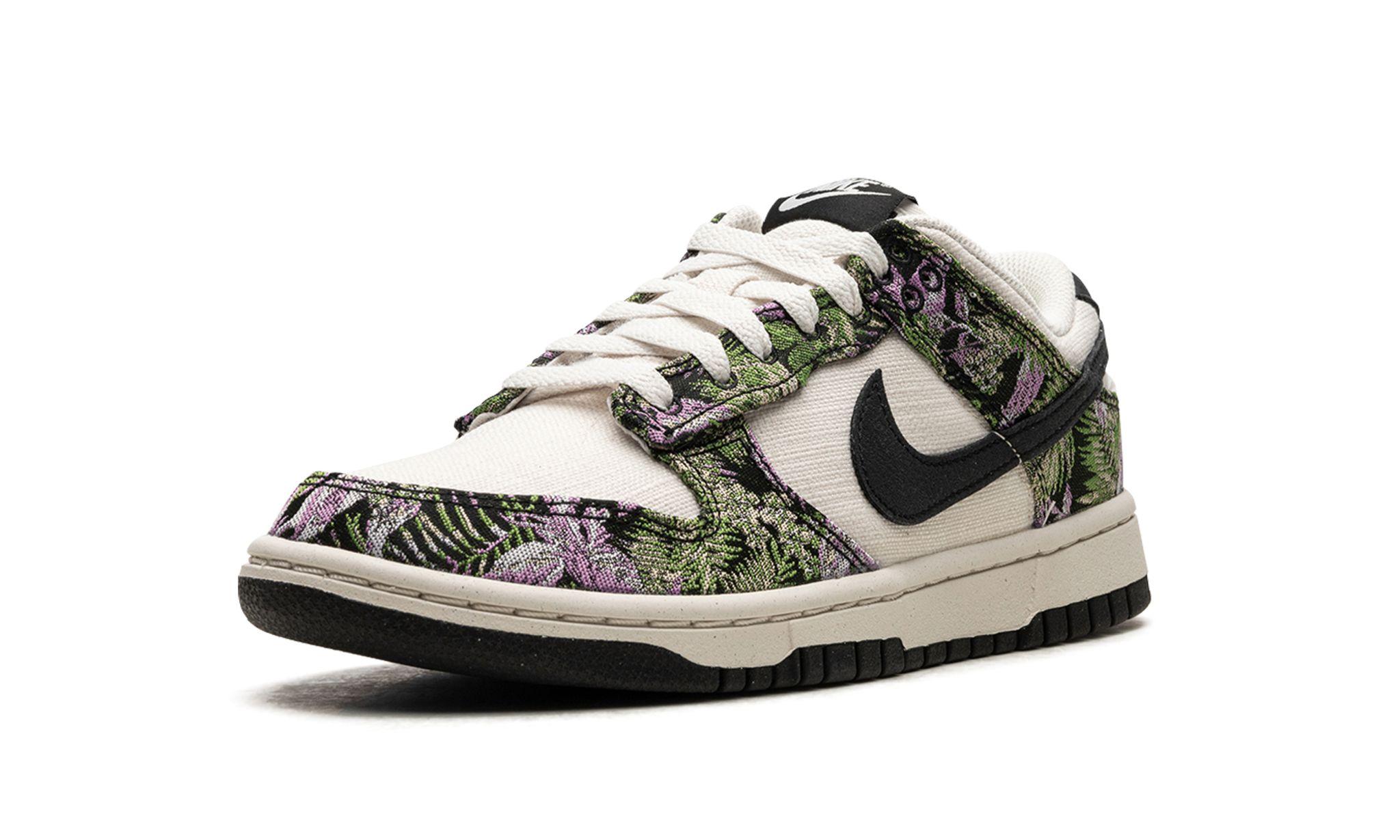 Nike Dunk Low "floral Tapestry" Shoes in Black | Lyst UK