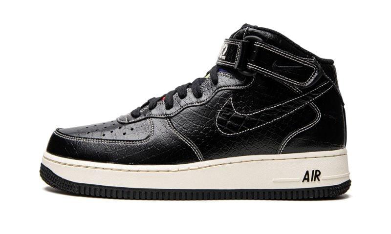 nike airforce 1 mid black