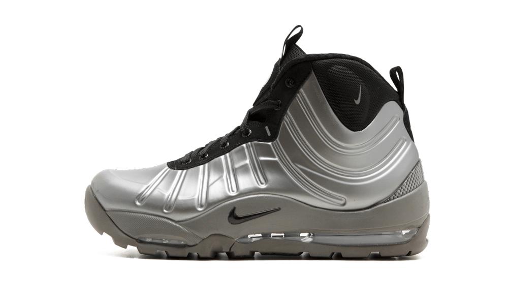 nike air bakin posite triple black