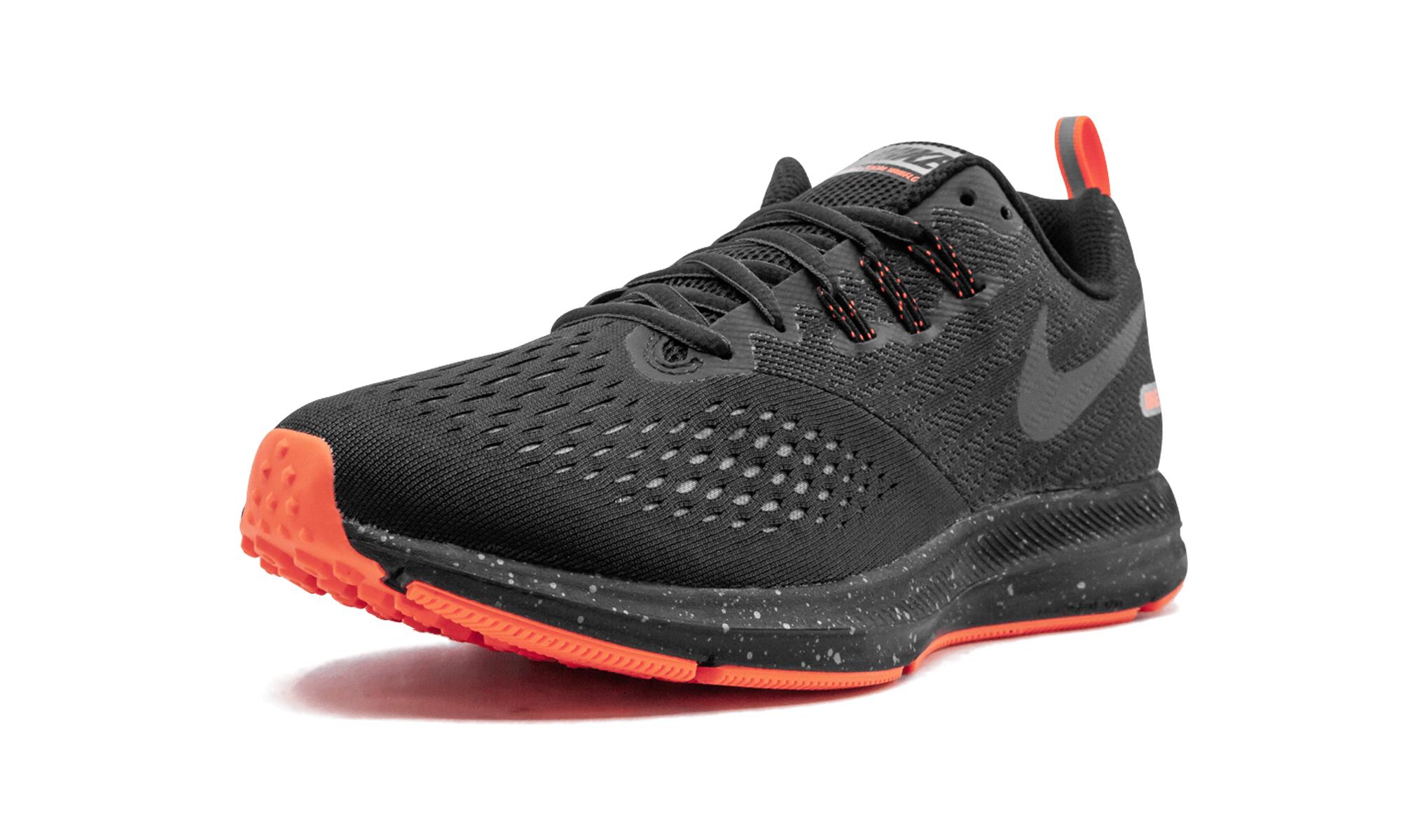 nike shield zoom winflo 4