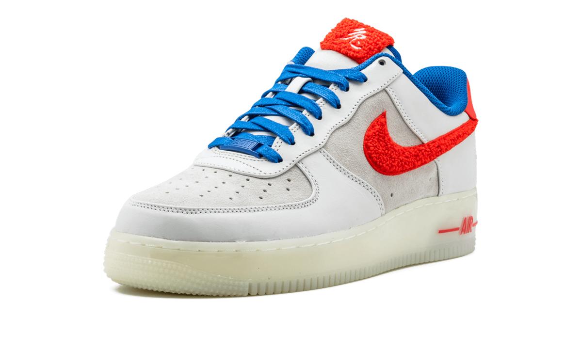 Nike Air Force 1 Supreme Low 