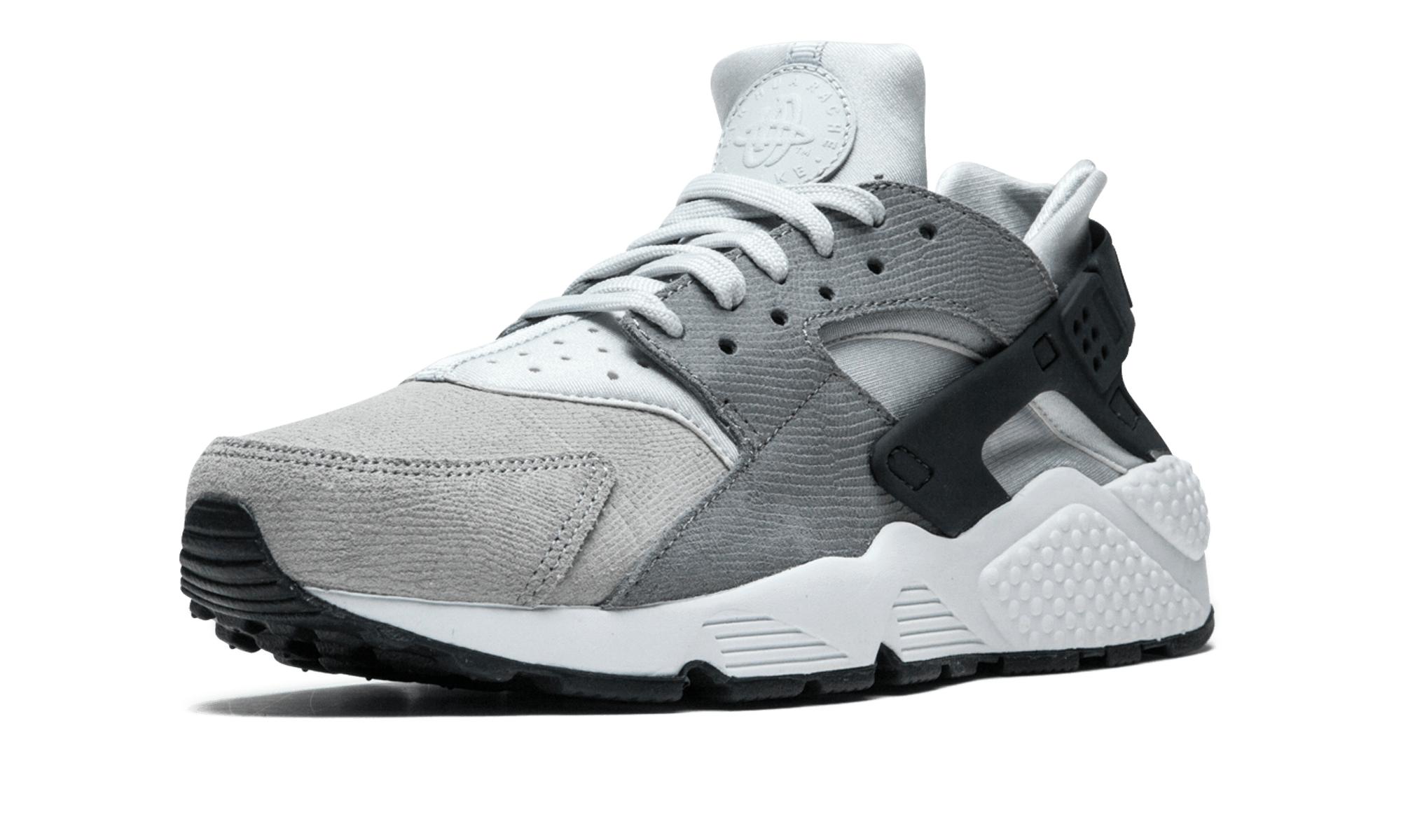 nike huarache dsw