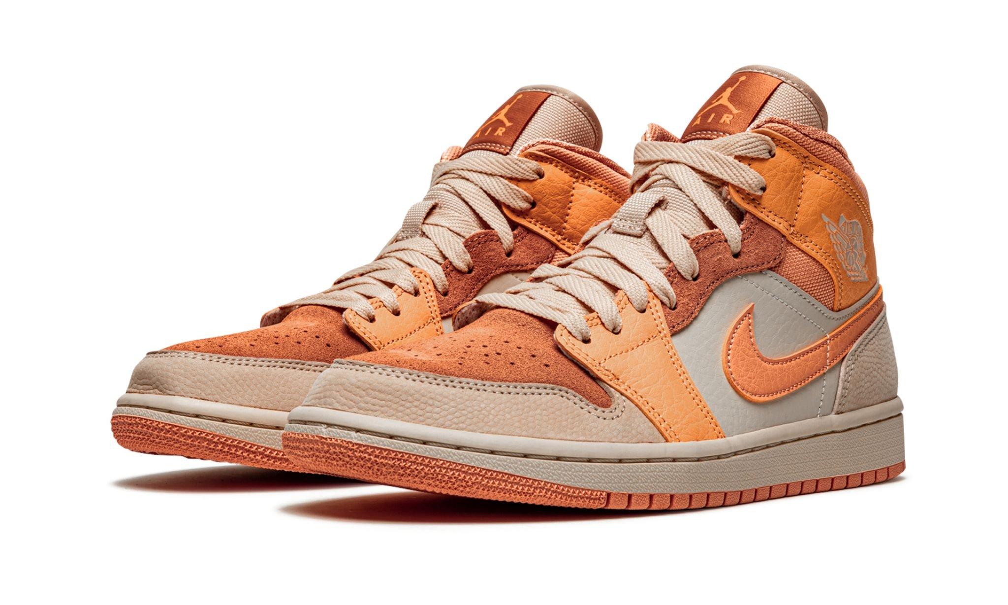 apricot nike shoes