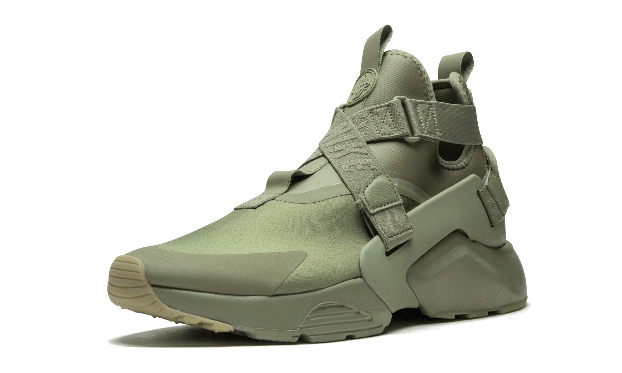 Nike W Air Huarache City In Green For Men Lyst Nike W Air Huarache City In Green For Men Lyst