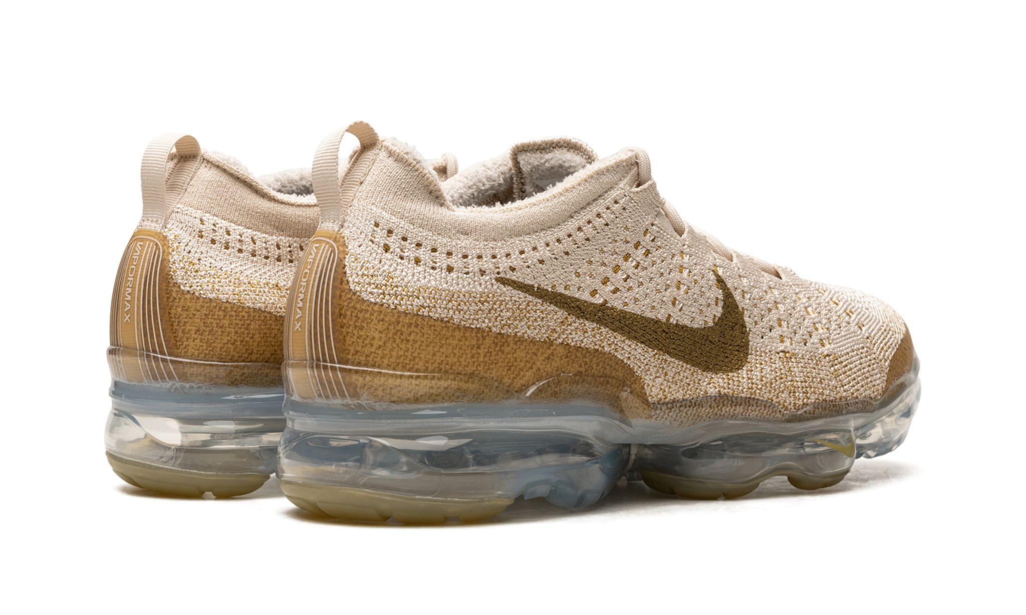vapormax nike beige