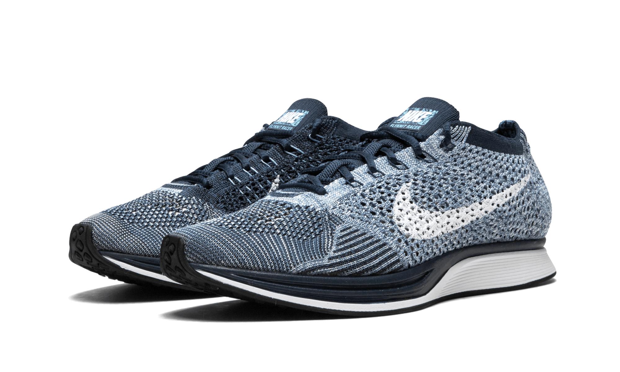 nike flyknit racer size 4.5