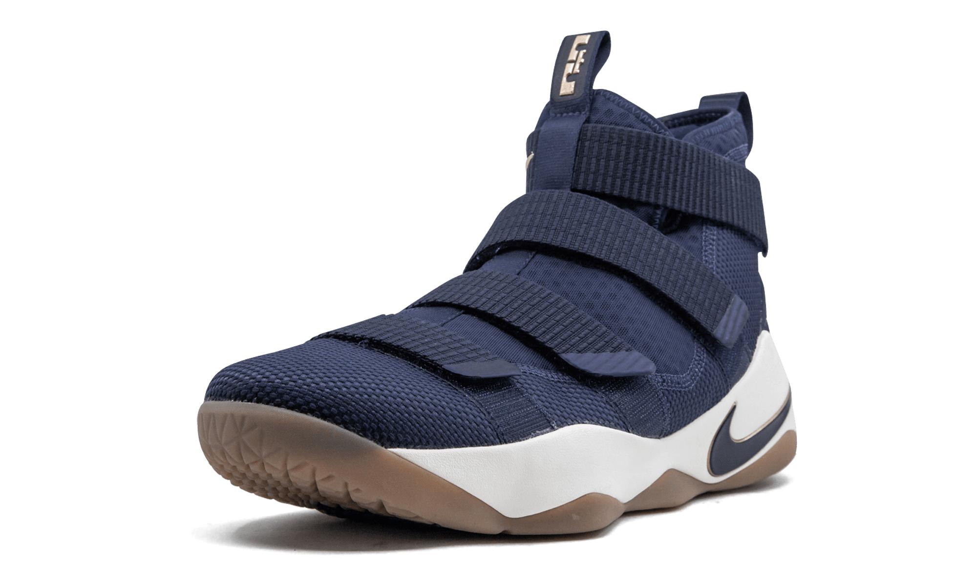 lebron soldier 11 cavs navy