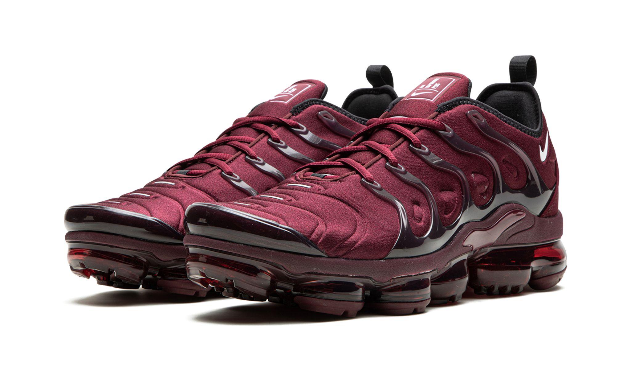 Vapormax nike best sale burgundy