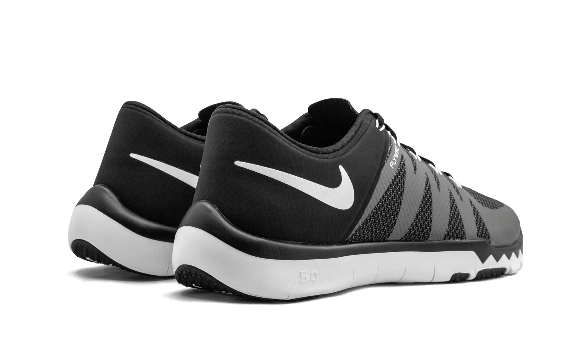 nike free 5.0 V6 Bruin