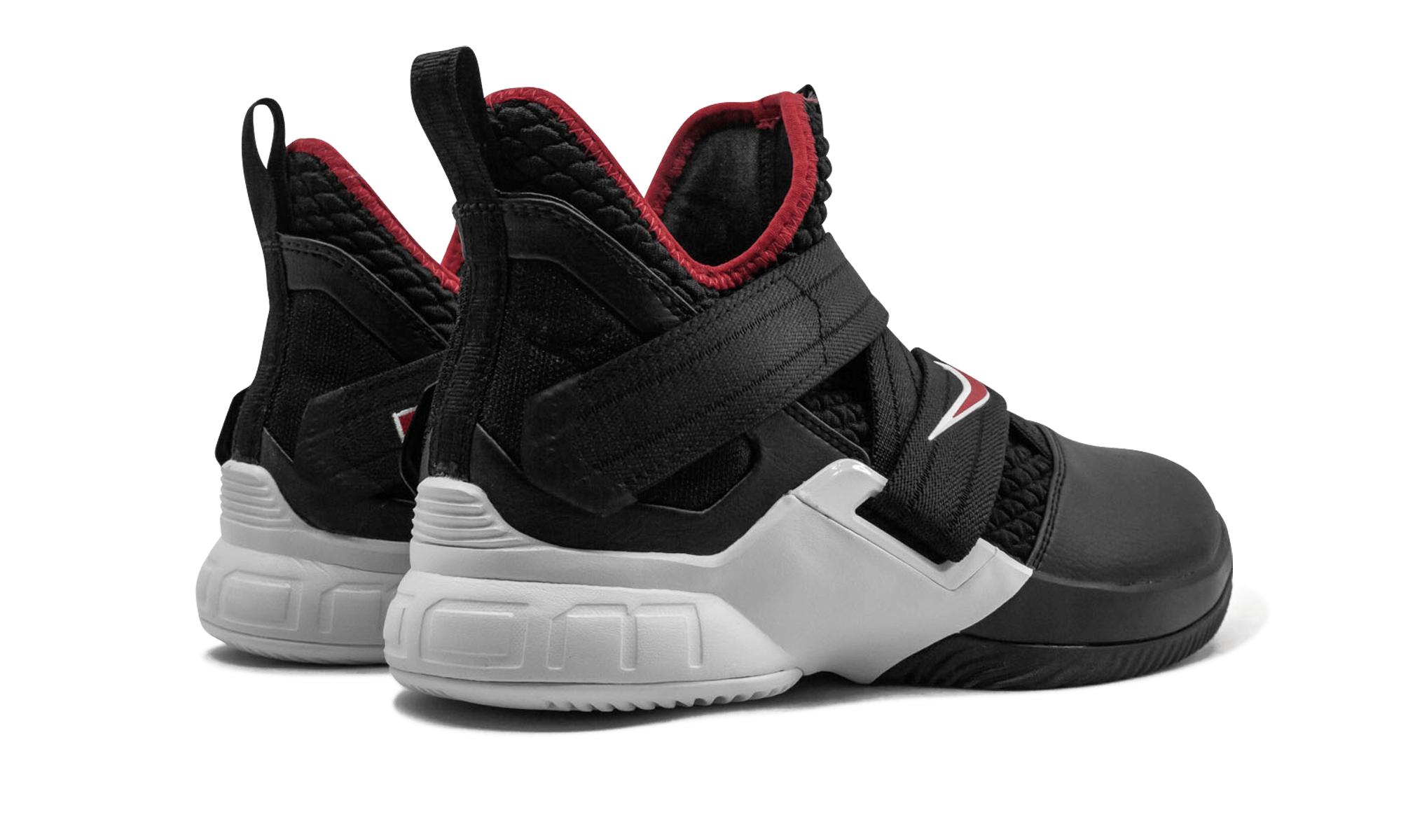 lebron soldier 12 gs