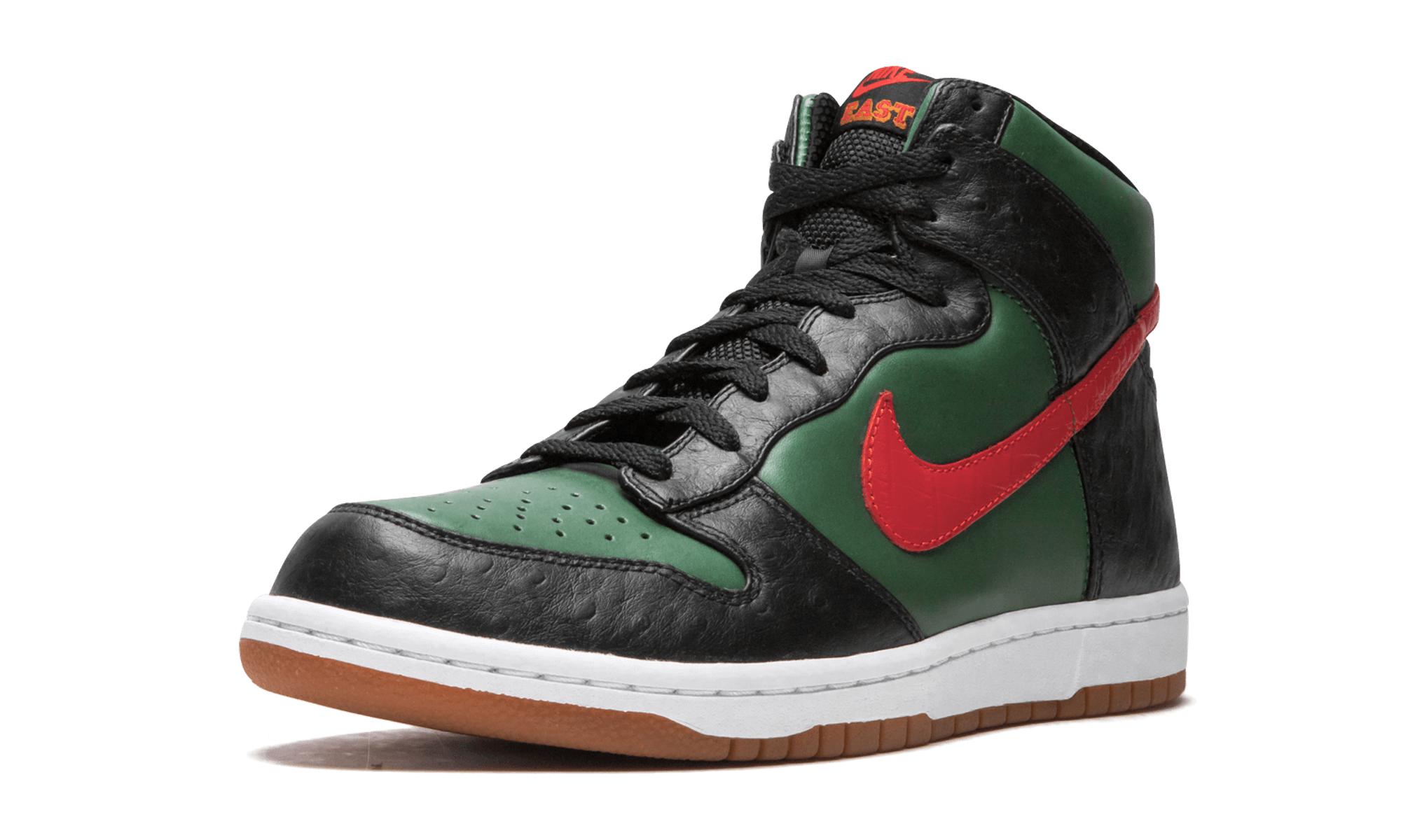 nike dunk high supreme spark