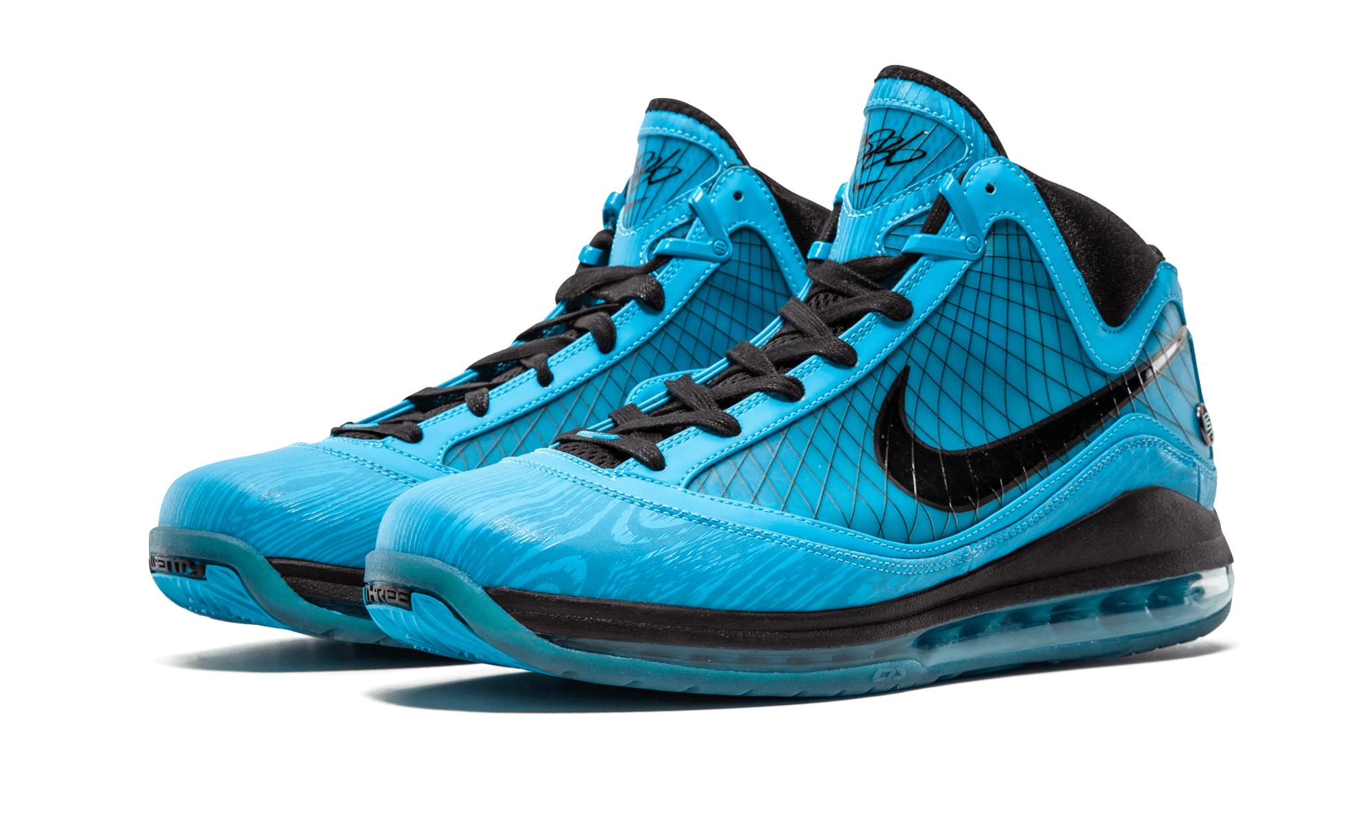 Nike Air Max Lebron 7