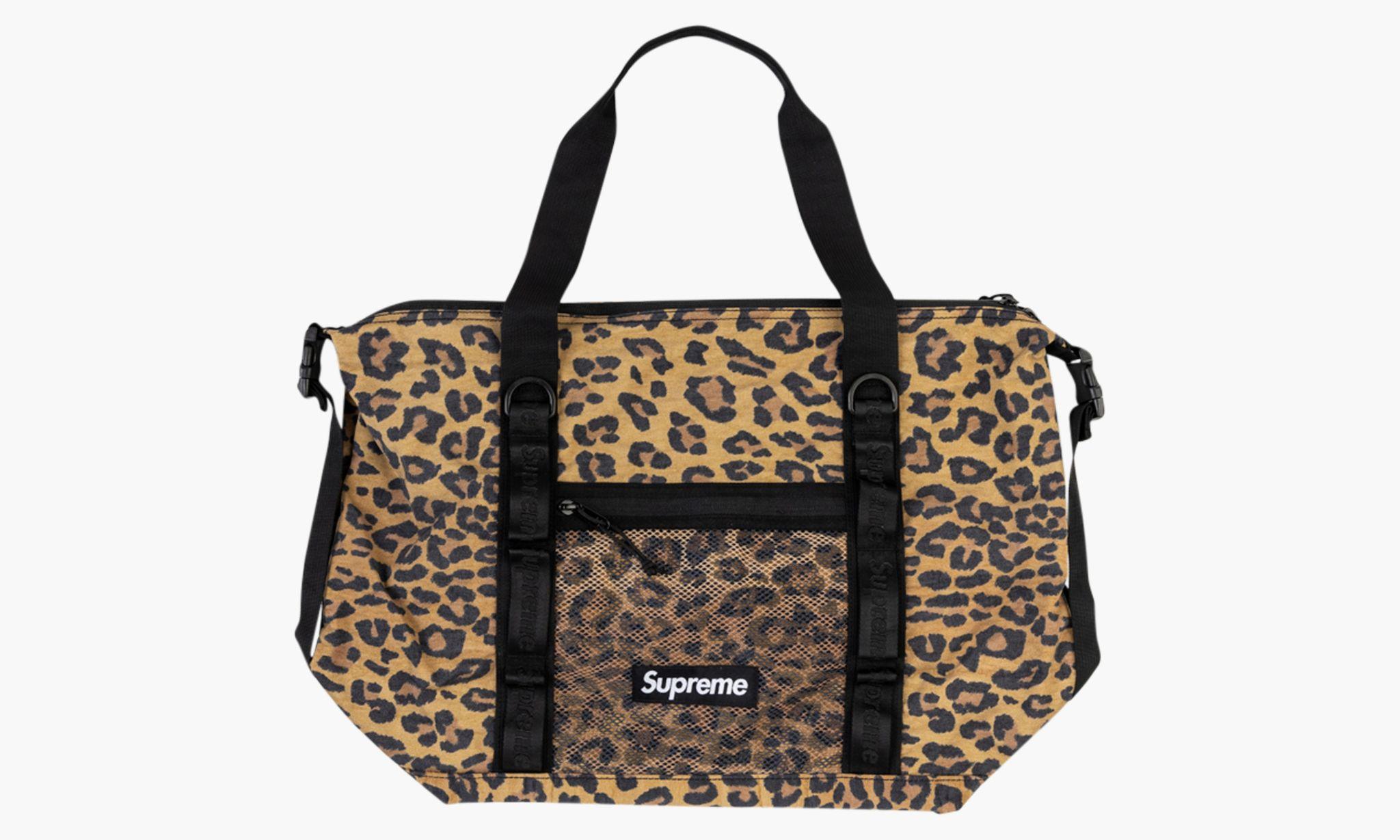 Supreme Tote bags for Women | Lyst
