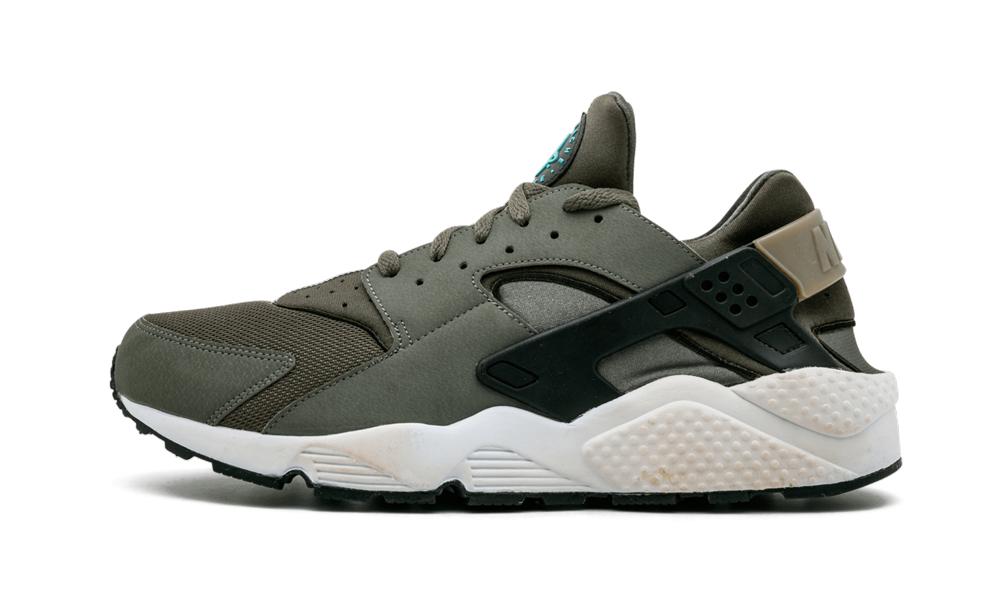black huarache shoes