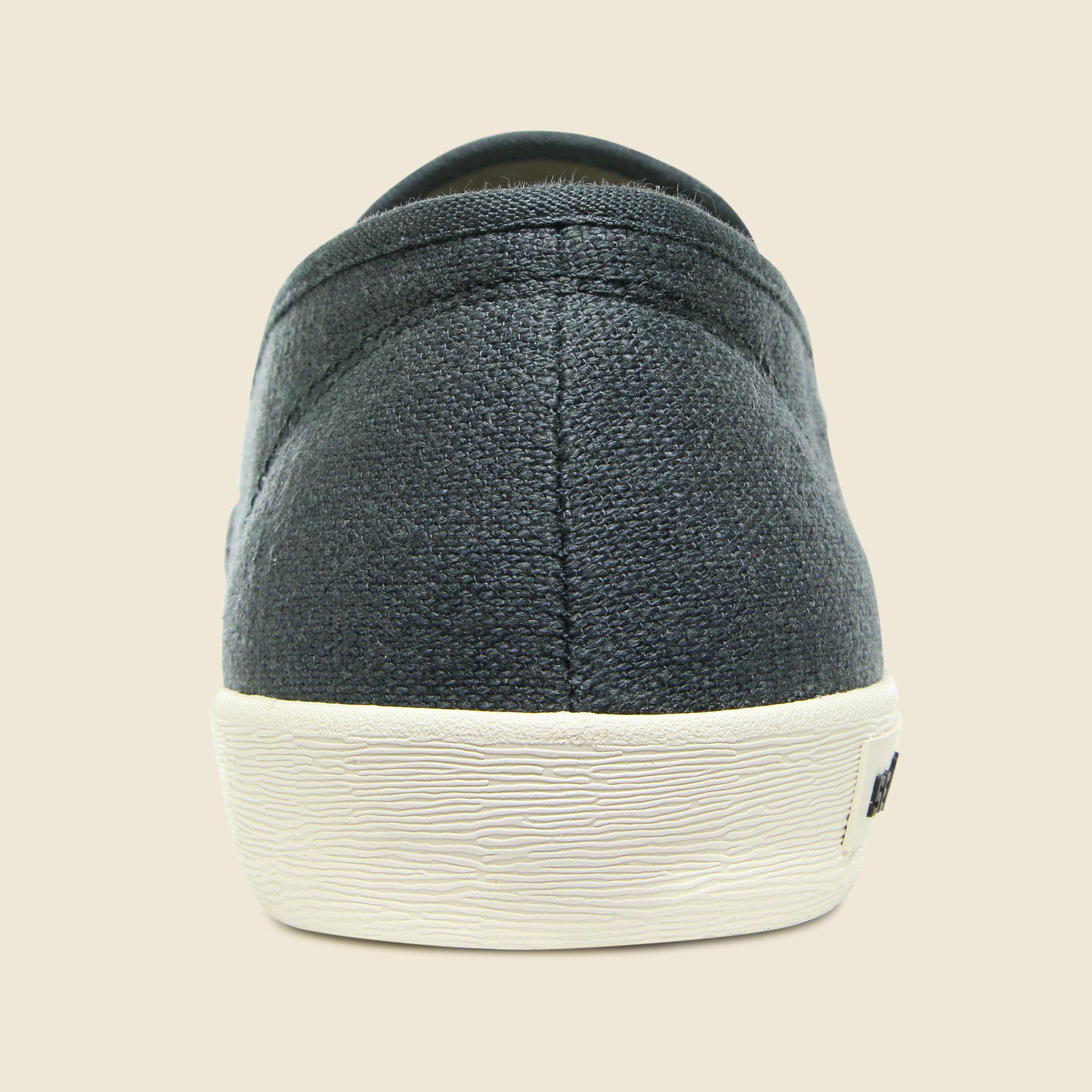 seavees baja slip on