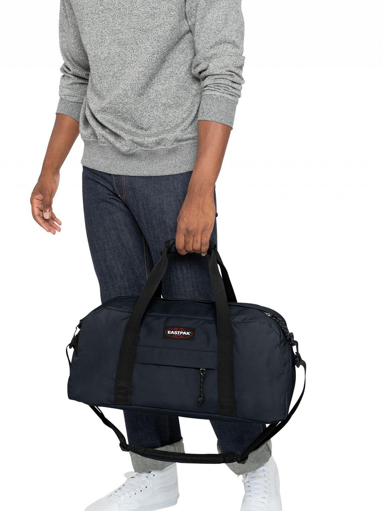 eastpak holdall
