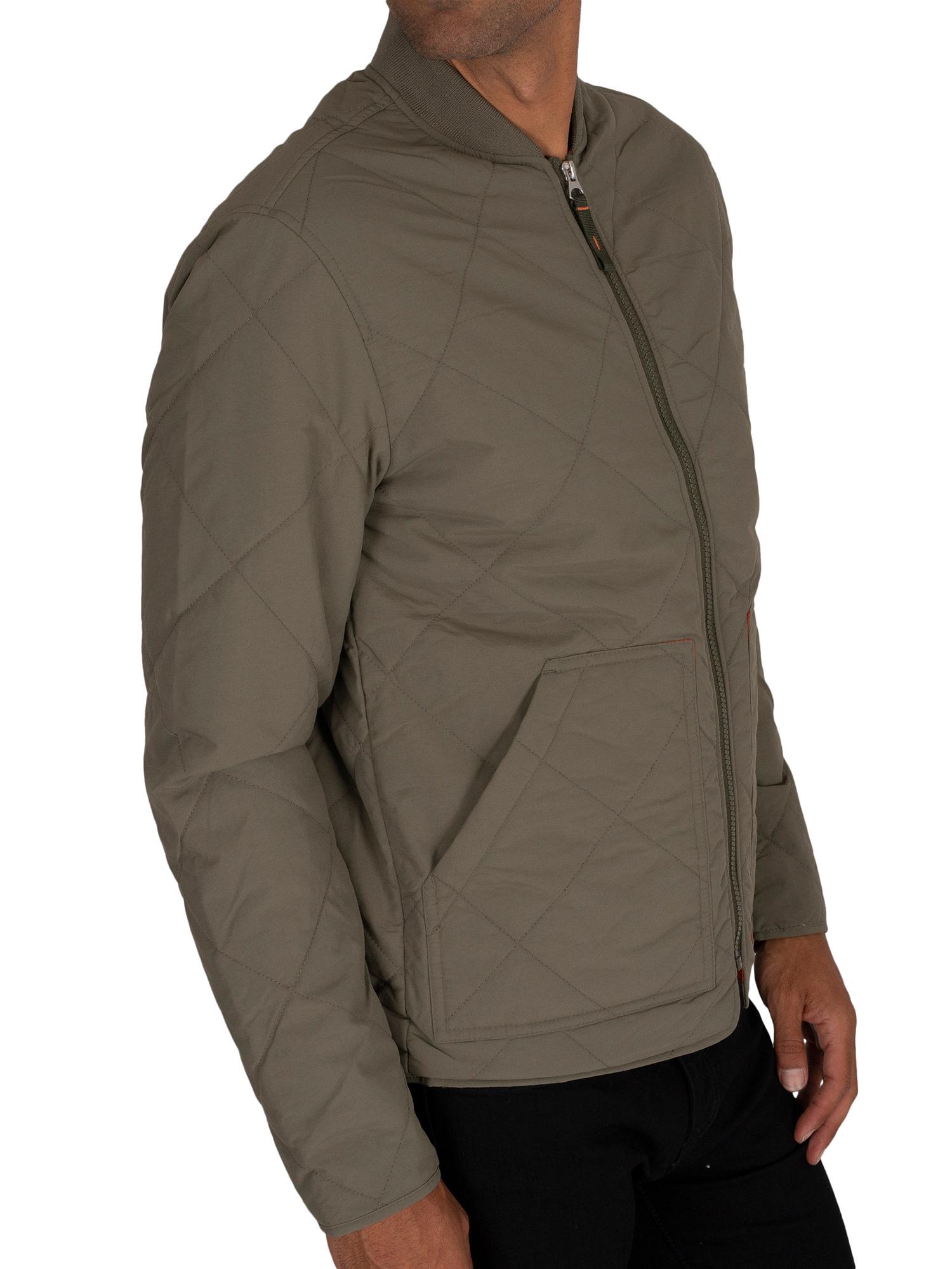 jack and jones worker