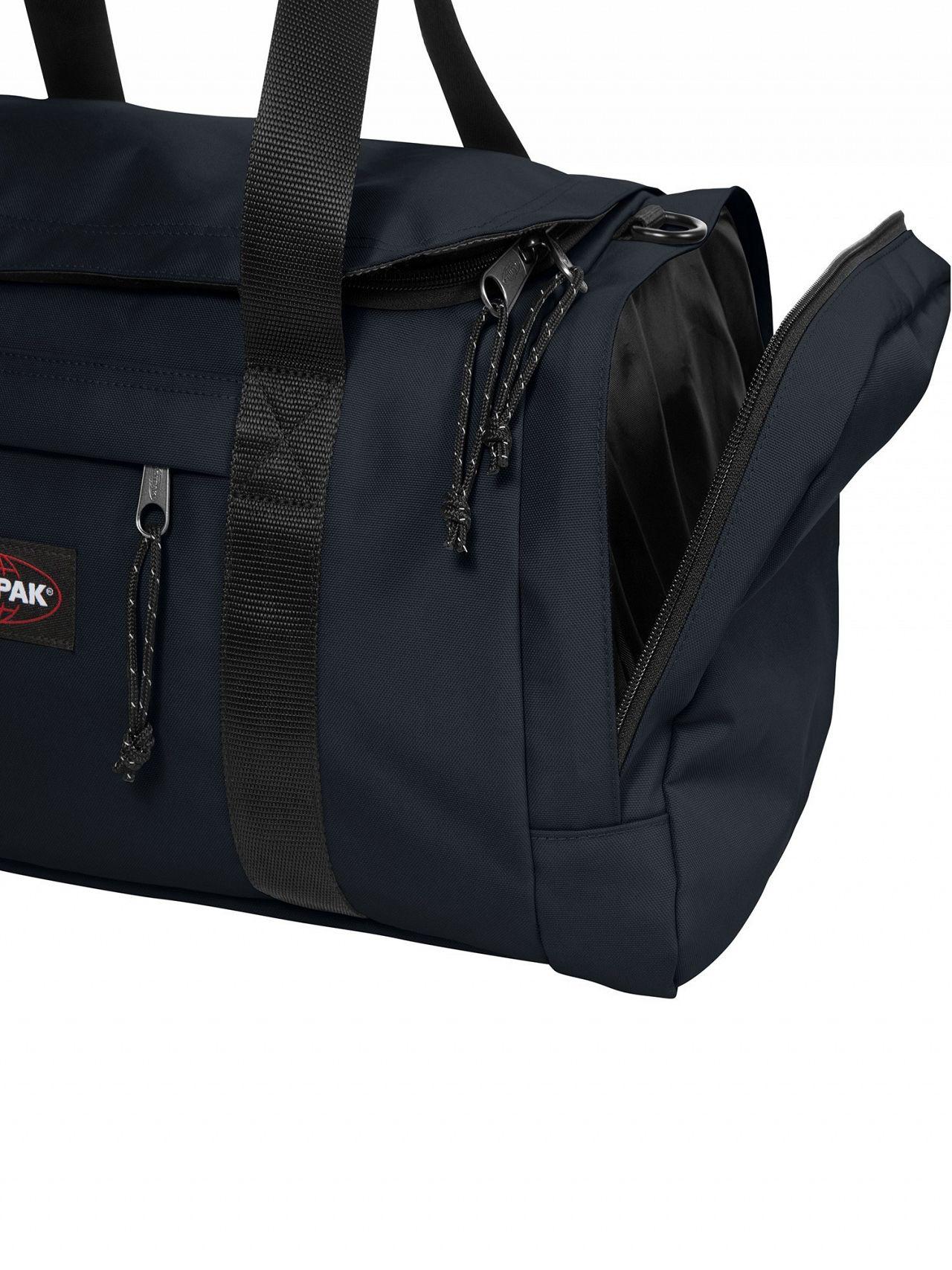 m and s holdall