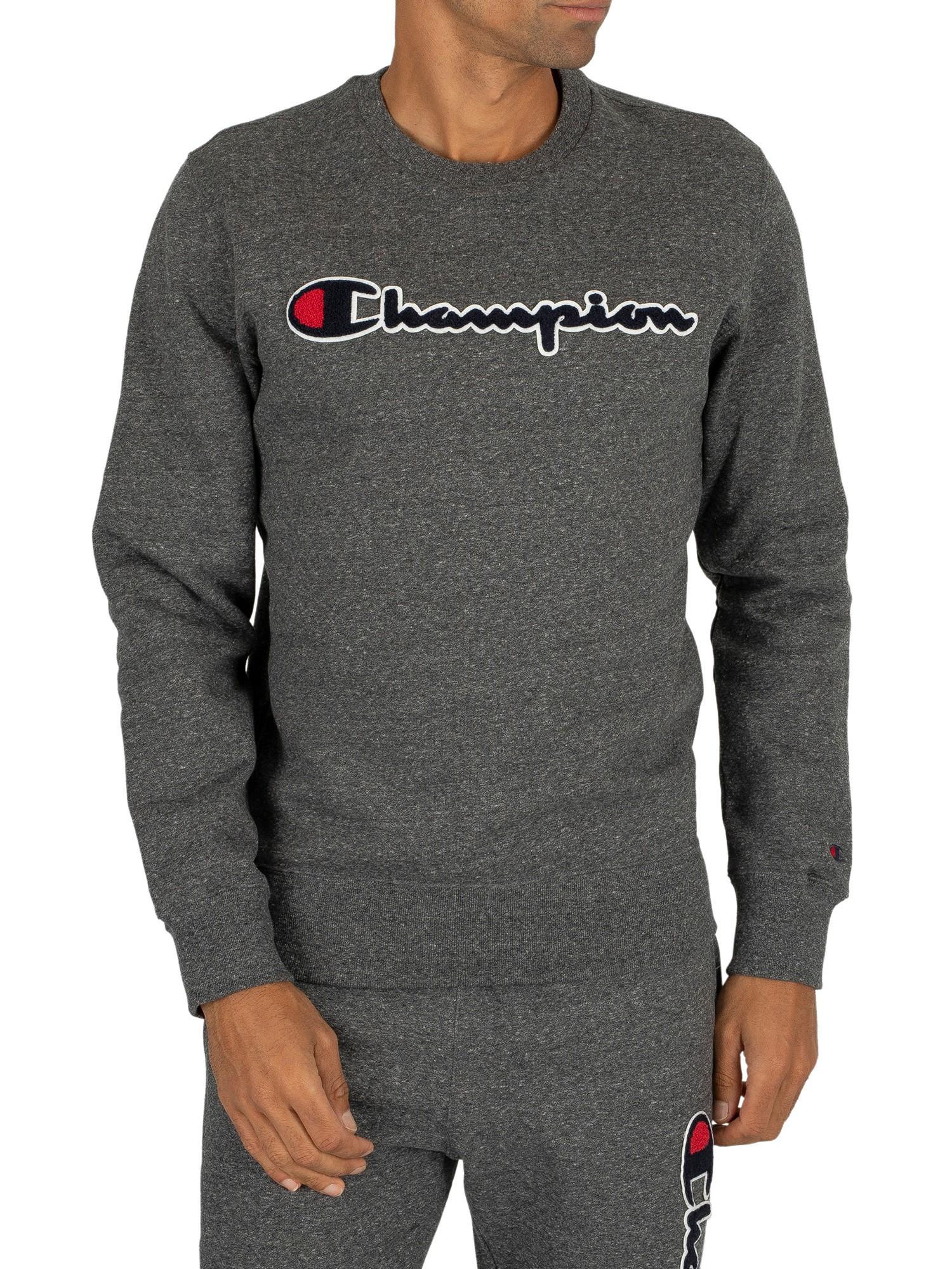 Champion Graphic Sweatshirt in Dark 
