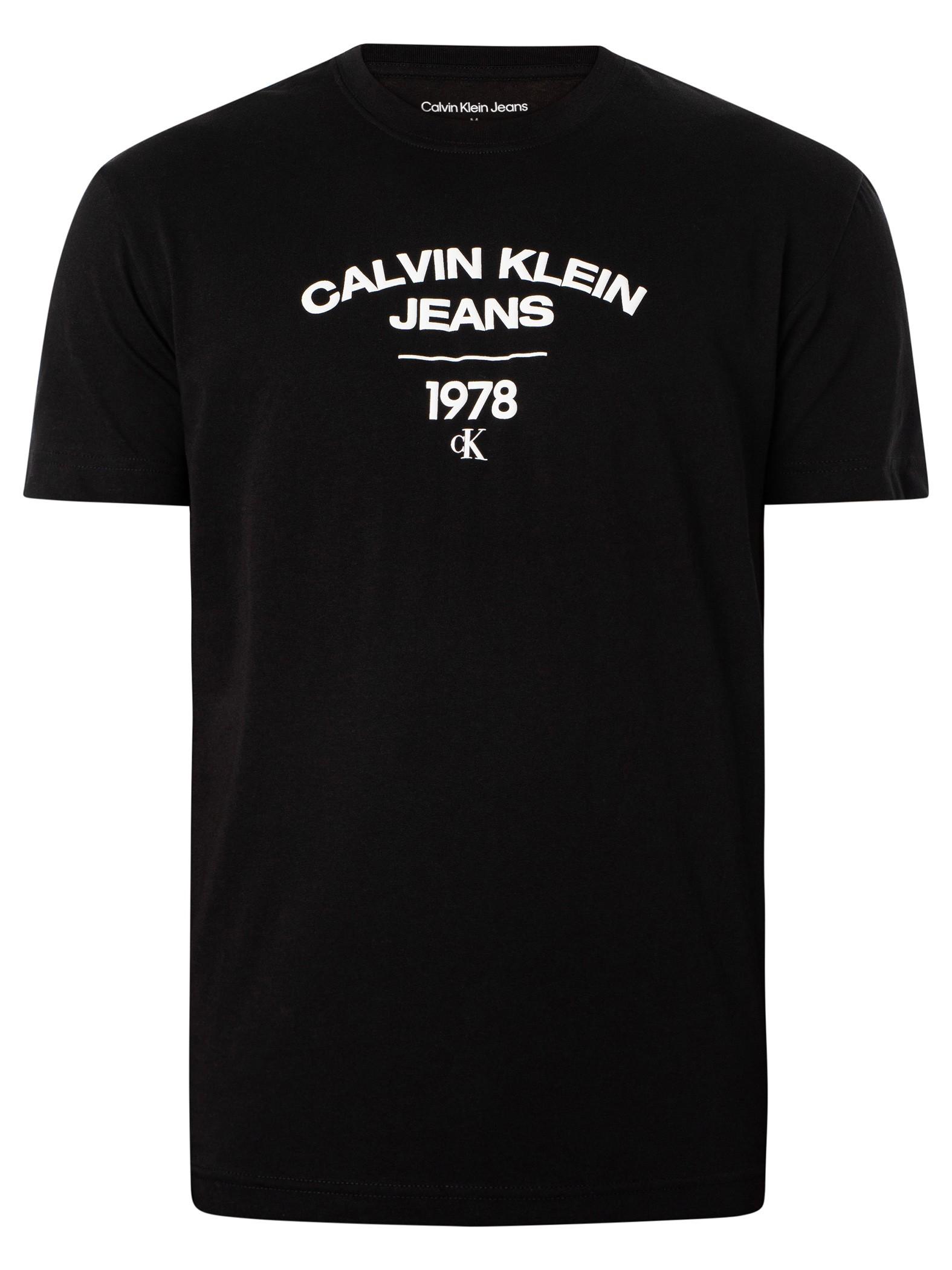 Calvin Klein in Black T-shirt Curve for Logo Men Varsity | Lyst
